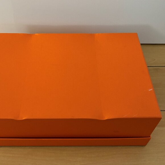 Hermes empty shoe box with ribbon - Picture 8 of 10